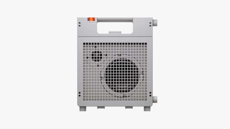 A Lunchbox Amp Built for Playing Outside
