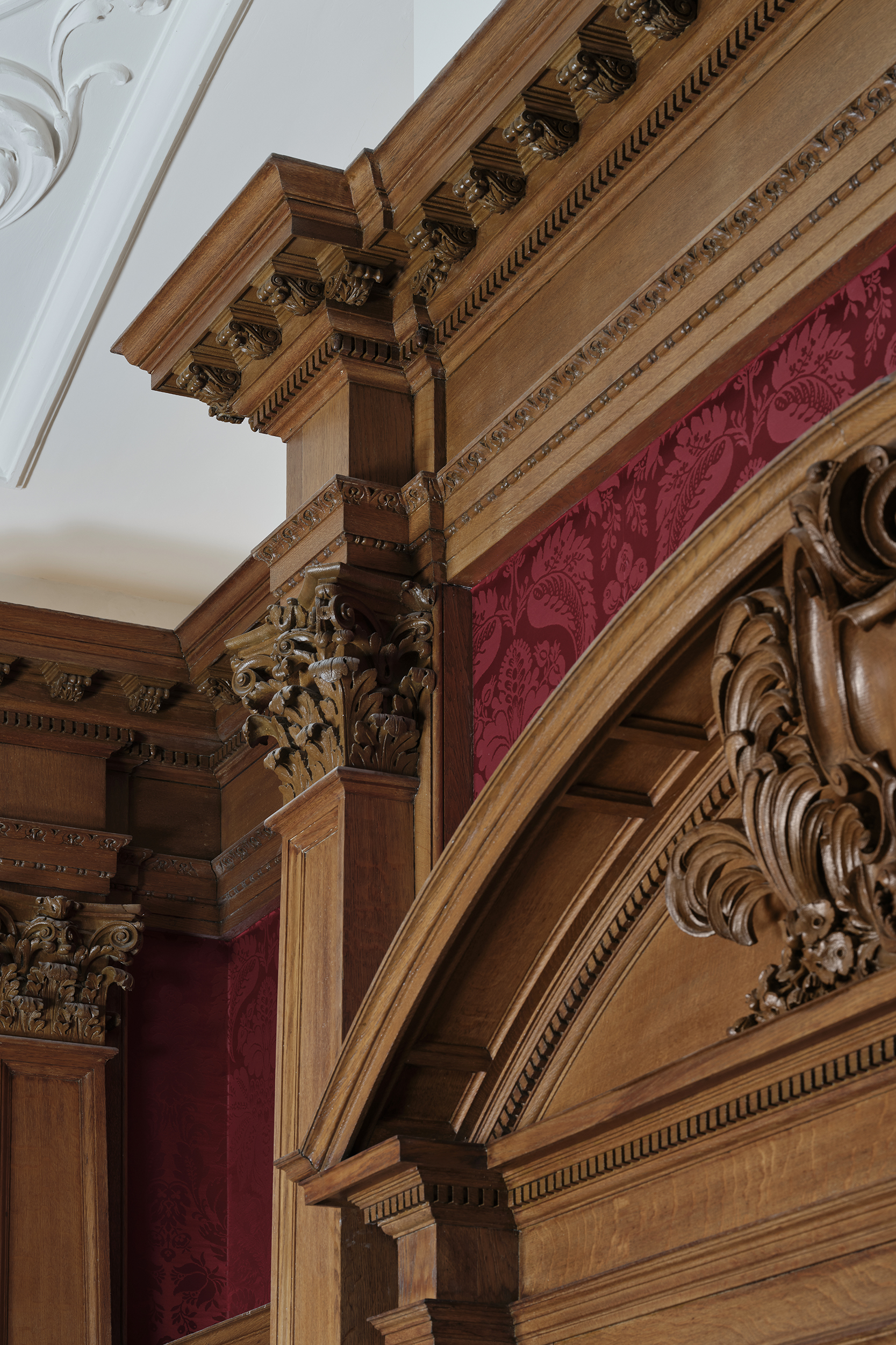 Heritage details - oak wood